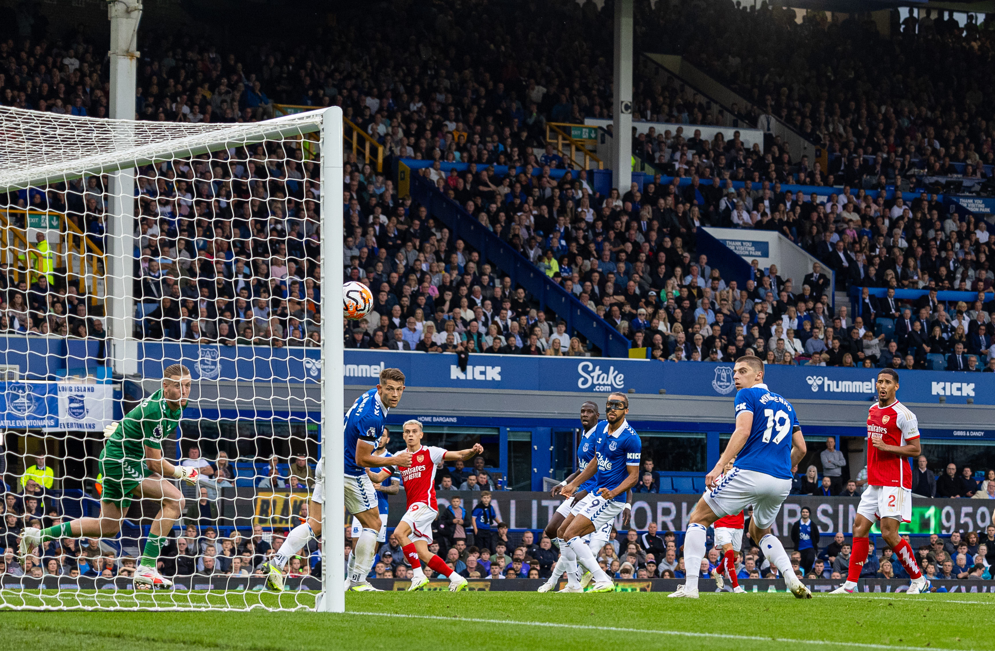 尽管当初闹 尽管当初闹